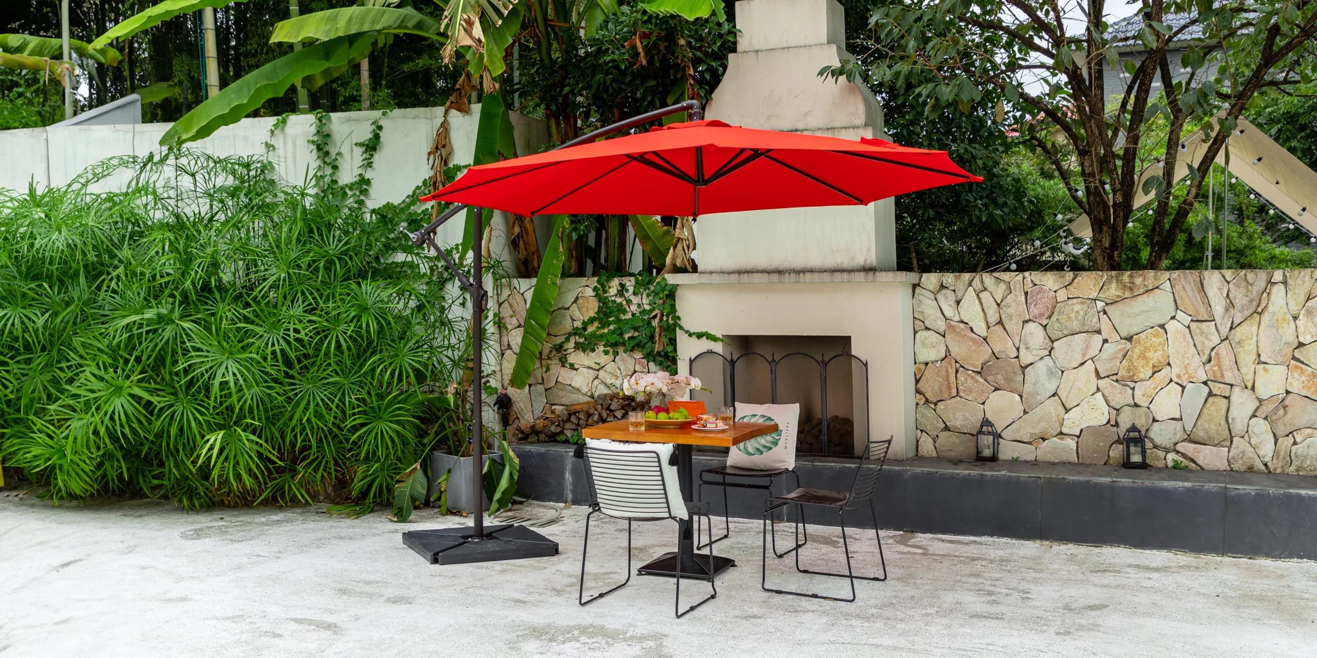 10ft Round Offset Hanging Umbrella with Base at patio (1)