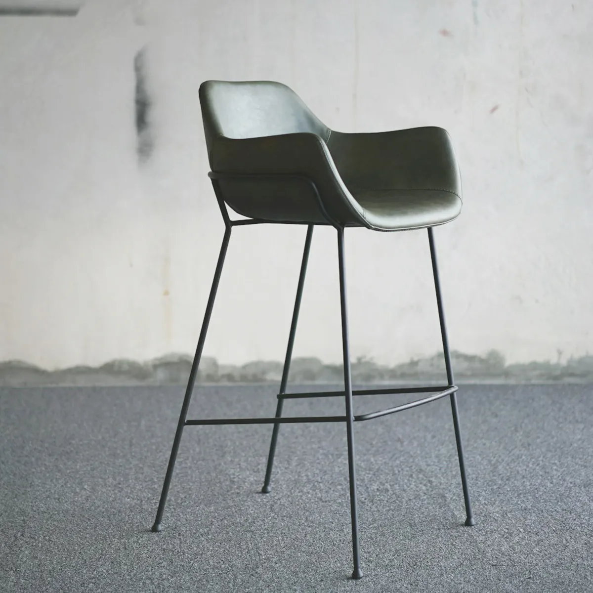 Bar Stools with Armrests